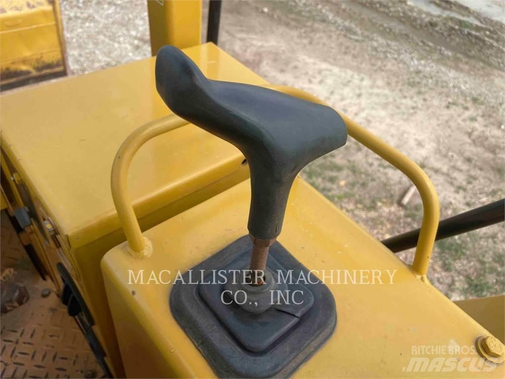 CAT D4C 履带式推土机