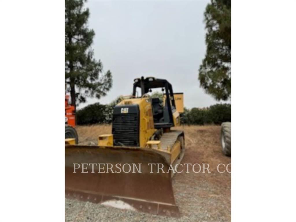 CAT D4K2 履带式推土机