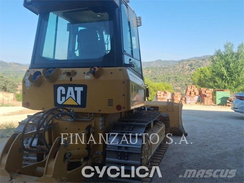 CAT D4K2 履带式推土机