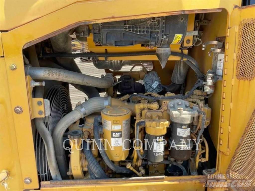 CAT D4K2 XL 履带式推土机