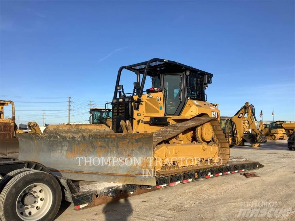 CAT D5 履带式推土机