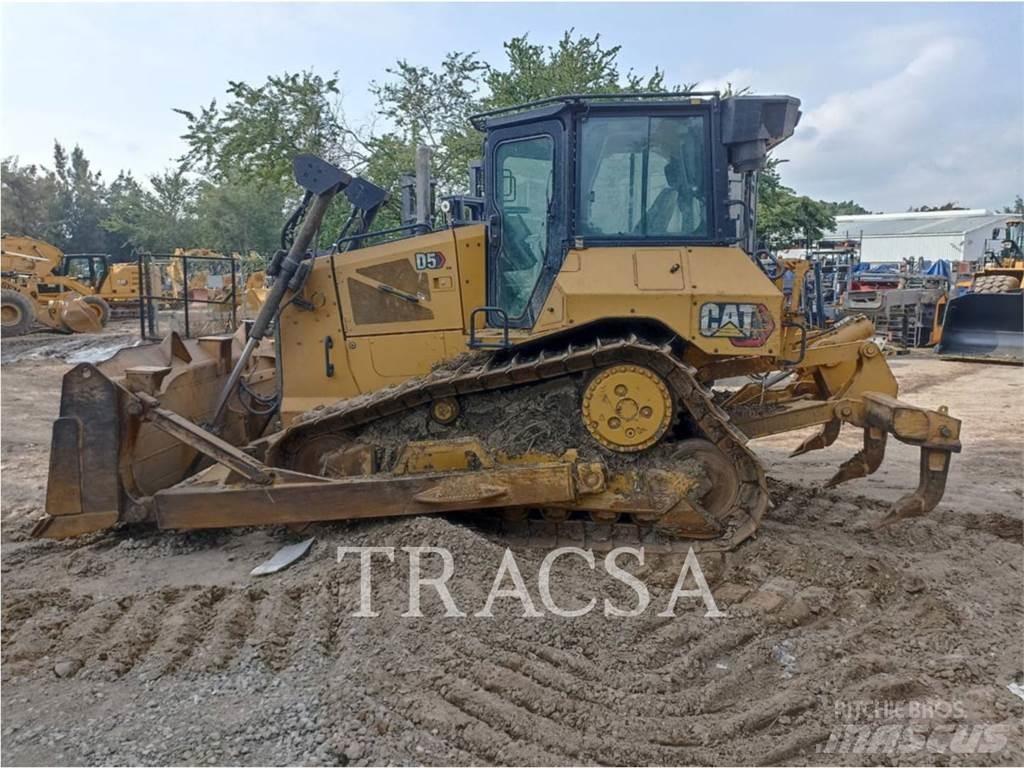 CAT D5 履带式推土机