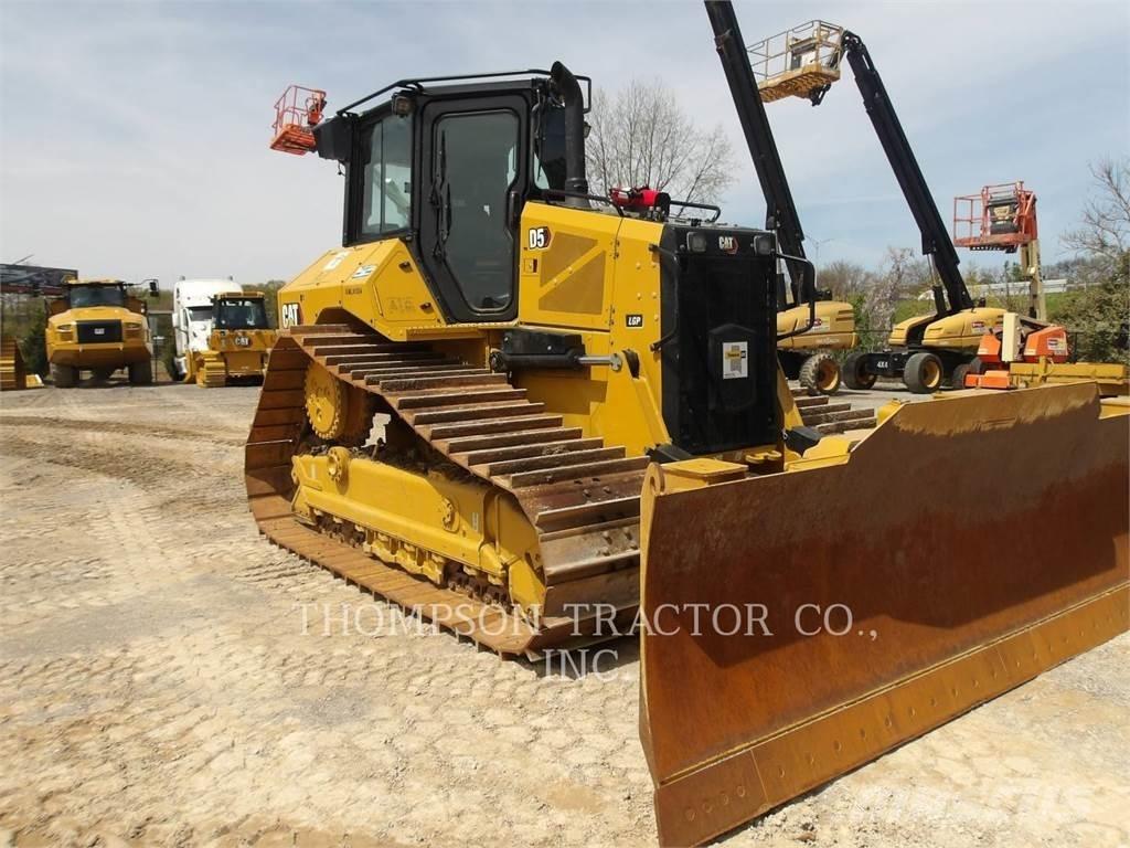 CAT D5 履带式推土机