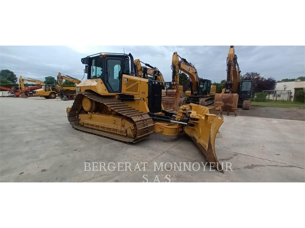 CAT D5 履带式推土机