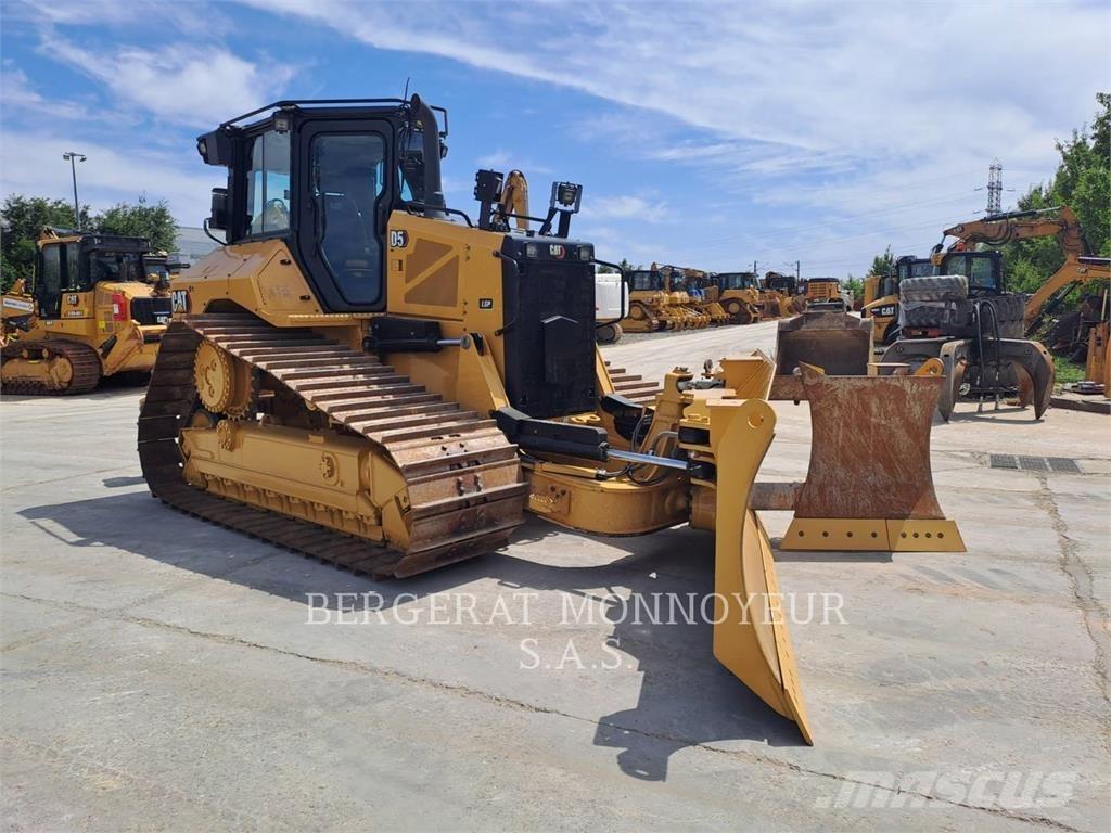 CAT D5 履带式推土机
