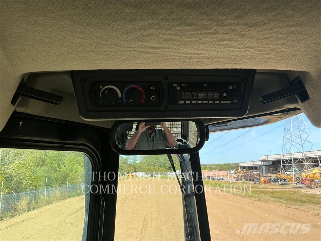 CAT D5 LGP 履带式推土机