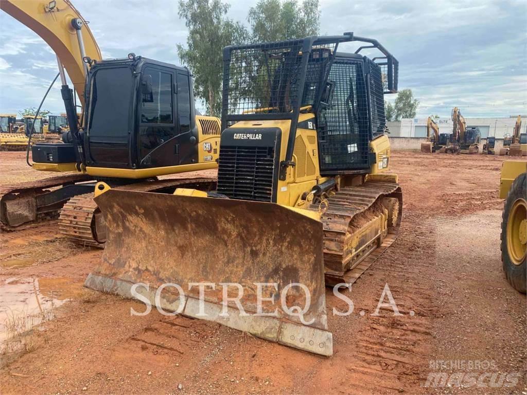 CAT D5K 履带式推土机