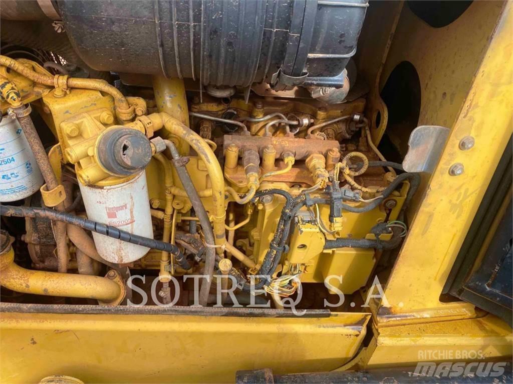 CAT D5K 履带式推土机