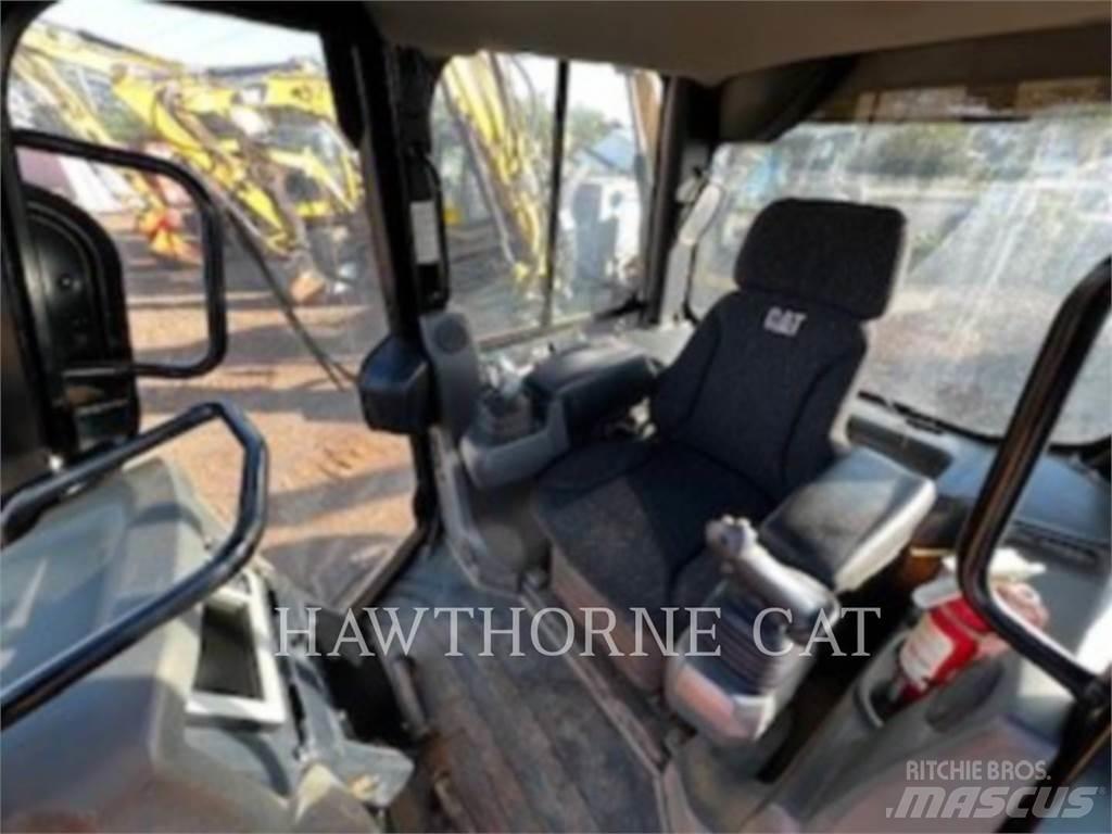CAT D5K2 XL 履带式推土机
