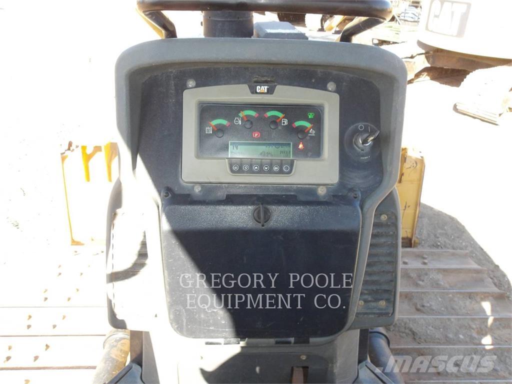 CAT D5K2LGP 履带式推土机