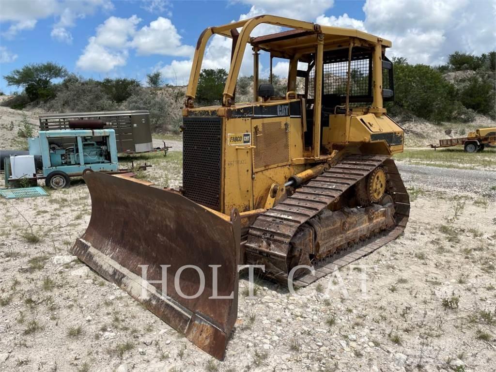 CAT D5M 履带式推土机