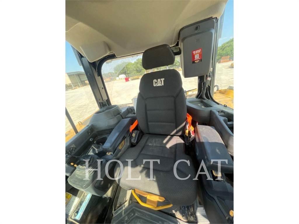 CAT D6 履带式推土机