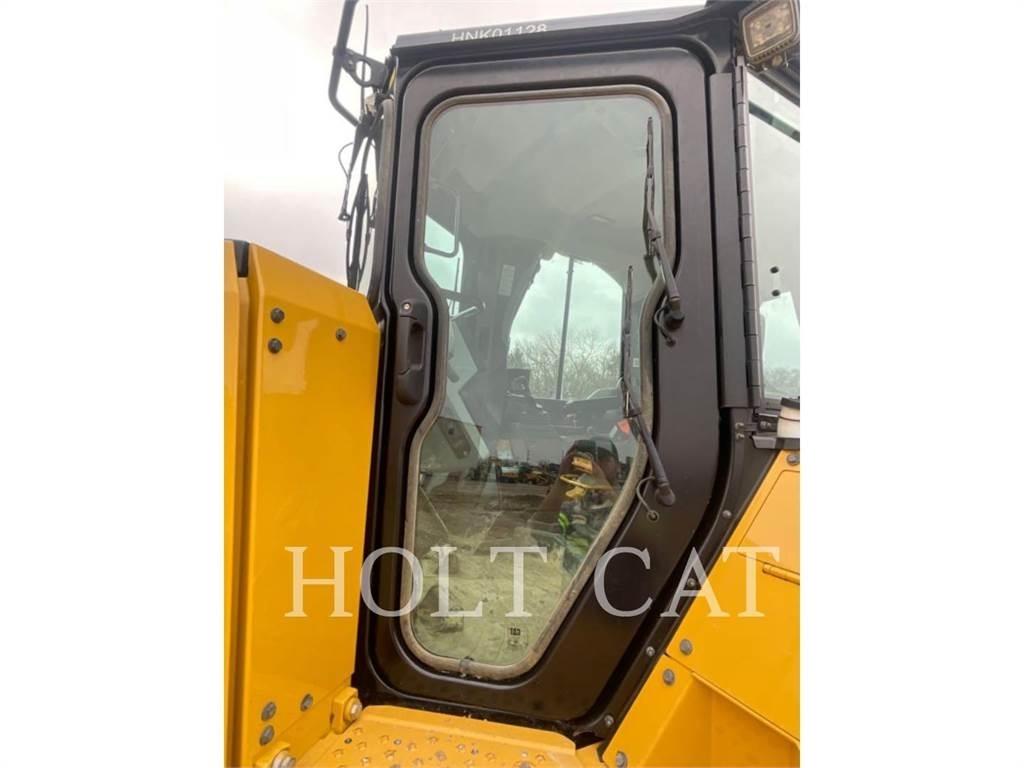 CAT D6 履带式推土机
