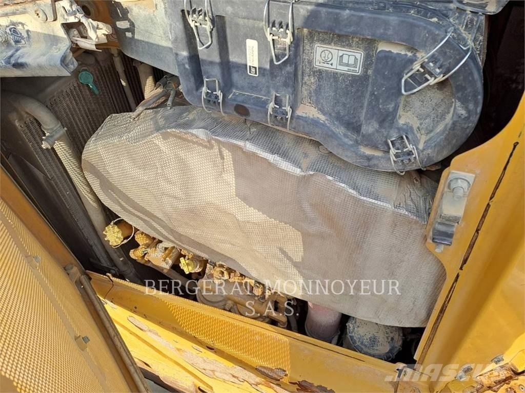 CAT D6 XE 履带式推土机
