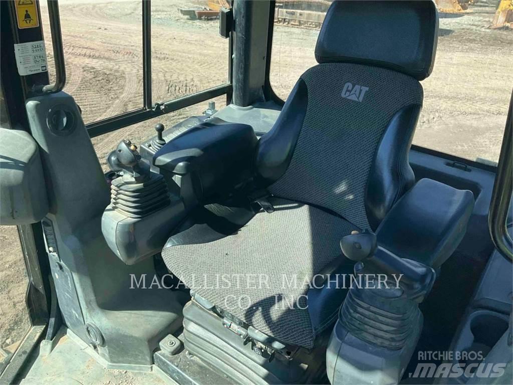 CAT D6K2XL 履带式推土机