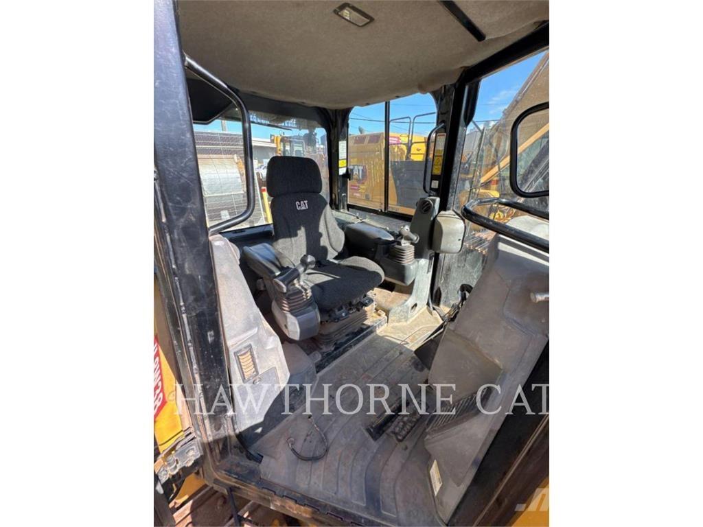 CAT D6K2XL GCS 履带式推土机