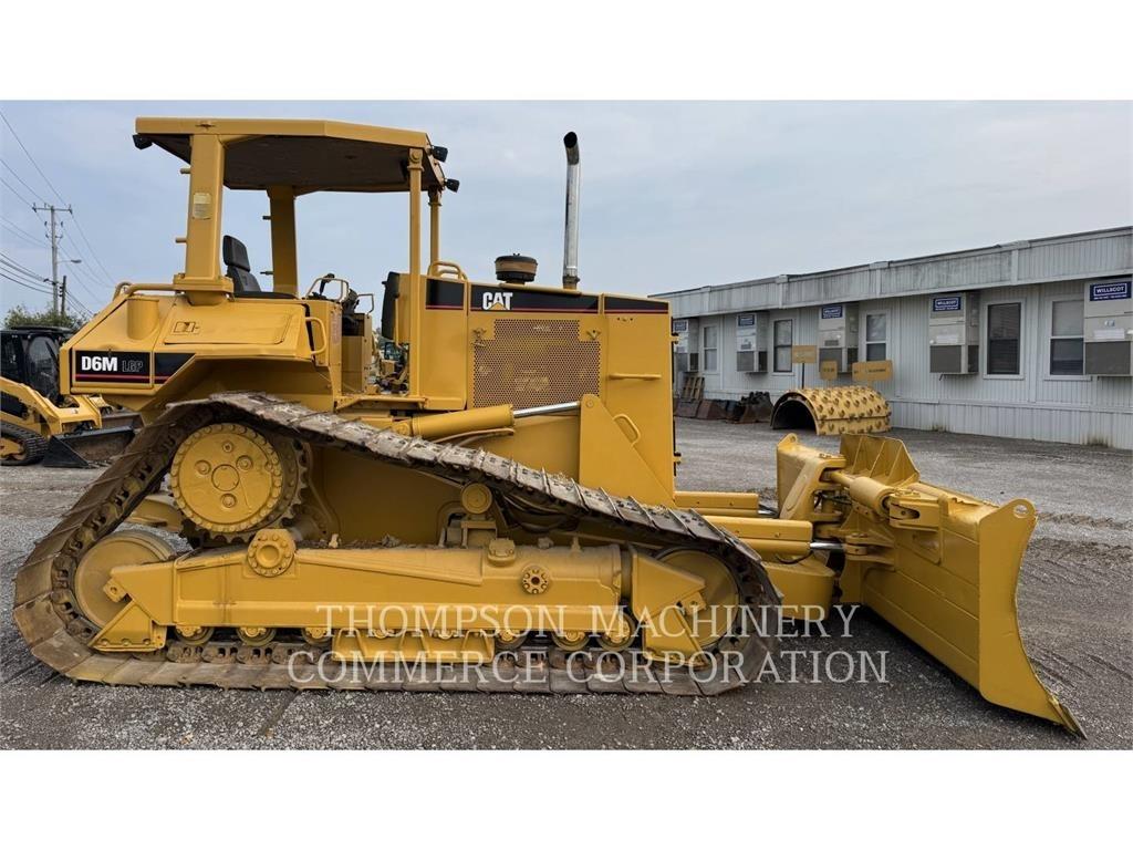 CAT D6M LGP 履带式推土机