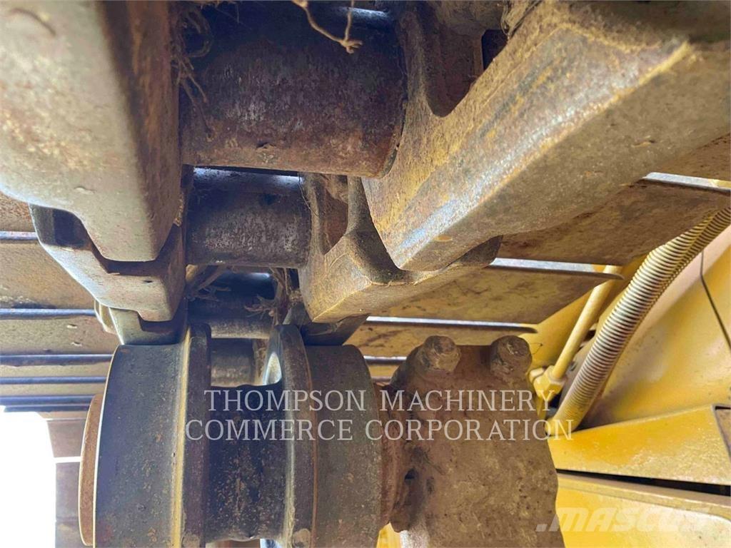 CAT D6M LGP 履带式推土机