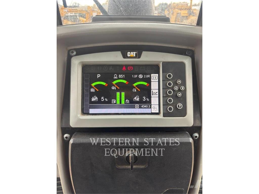 CAT D6N 履带式推土机