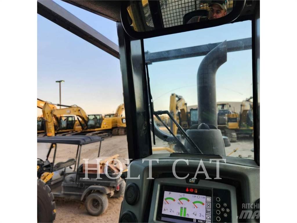 CAT D6N LGP 履带式推土机