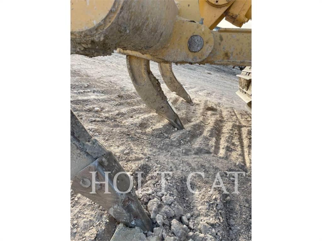 CAT D6N LGP 履带式推土机