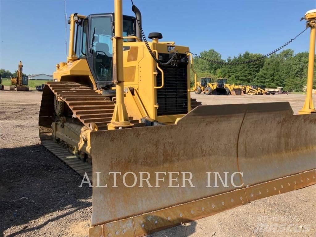 CAT D6N LGP R 履带式推土机