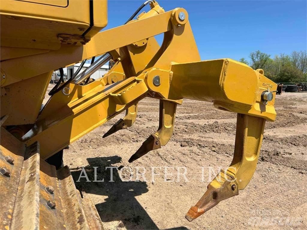 CAT D6N LGP R 履带式推土机