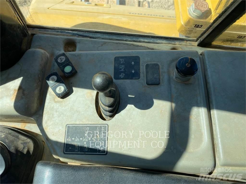 CAT D6NLGP 履带式推土机