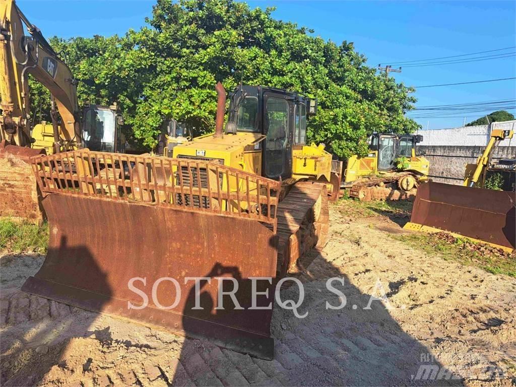CAT D6NXL 履带式推土机