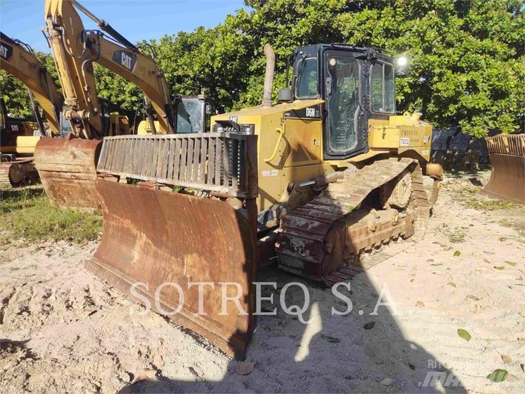 CAT D6NXL 履带式推土机