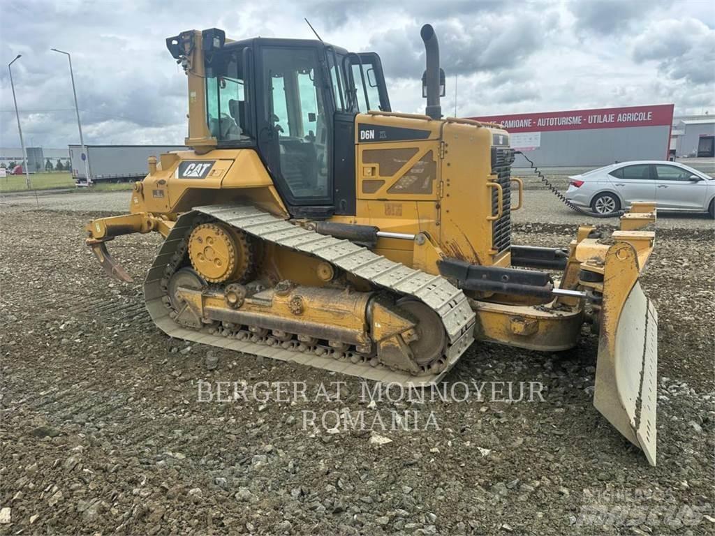 CAT D6NXL 履带式推土机