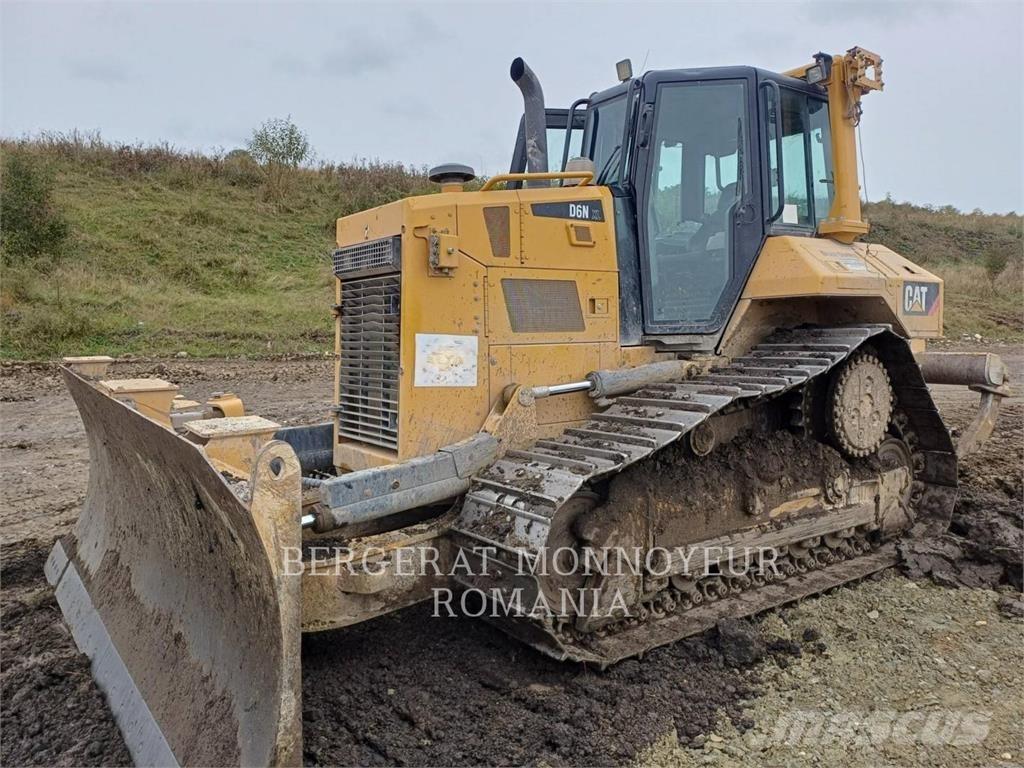 CAT D6NXL 履带式推土机