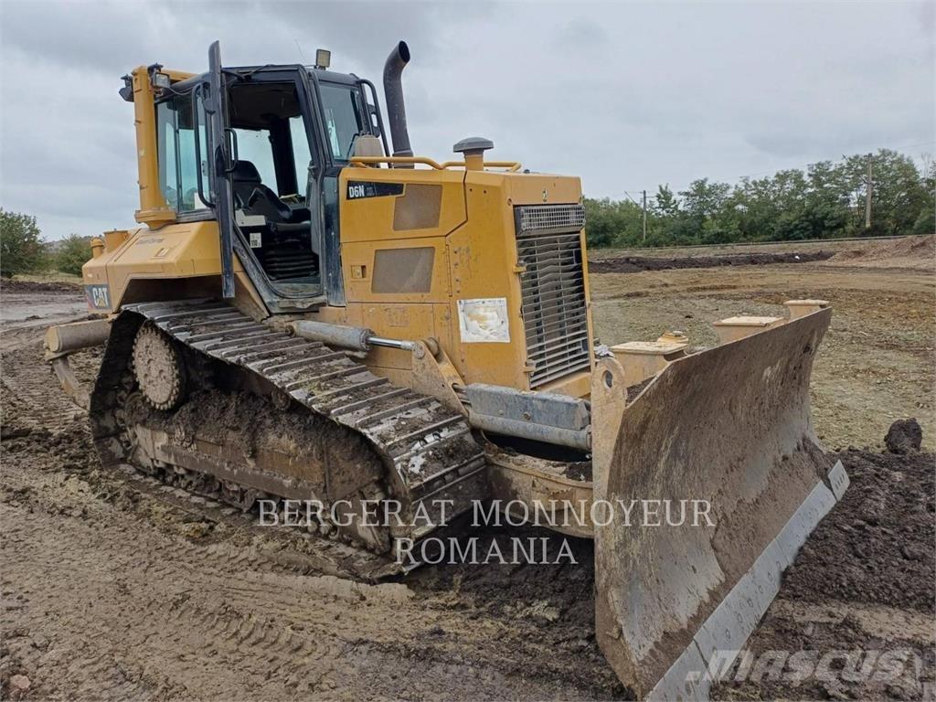 CAT D6NXL 履带式推土机