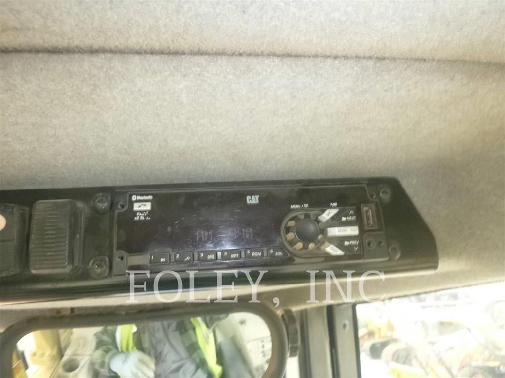 CAT D6NXL 履带式推土机