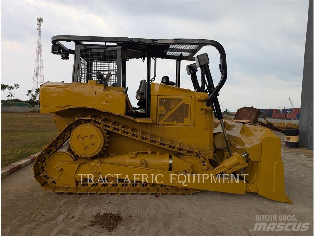 CAT D6R2 履带式推土机