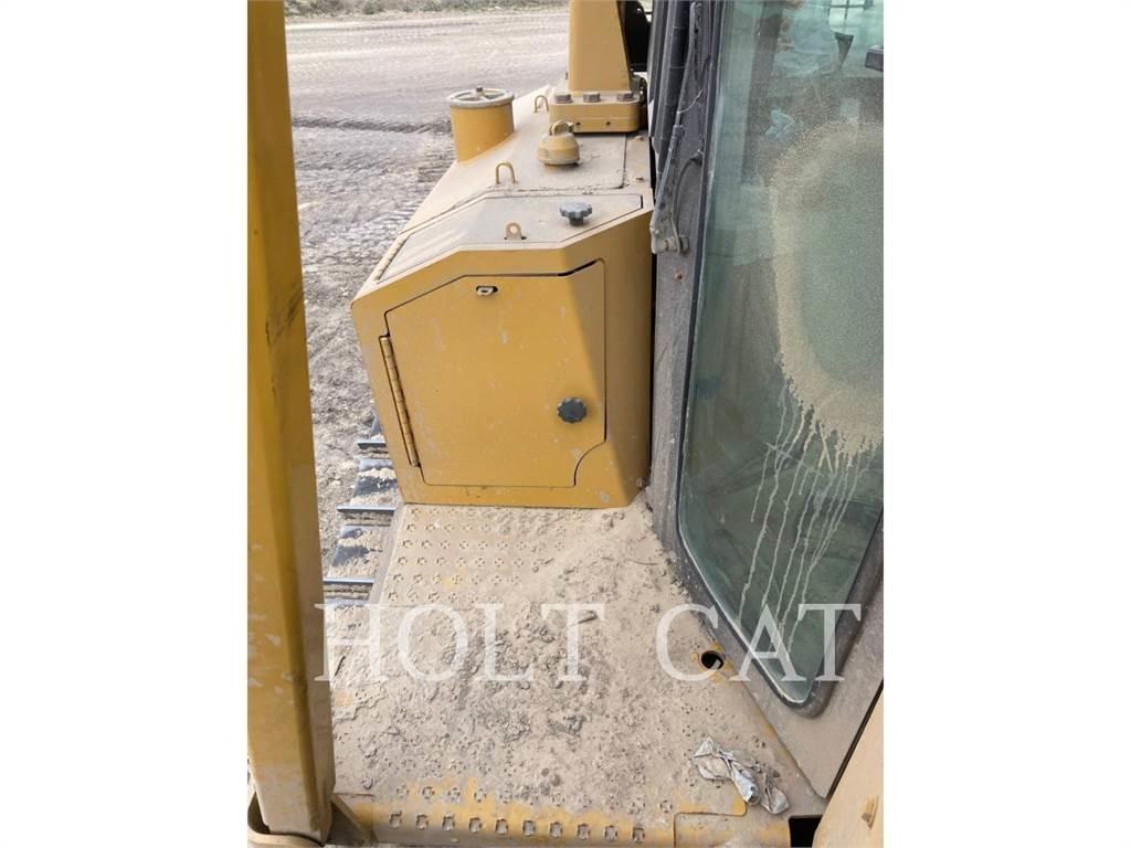 CAT D6T 履带式推土机
