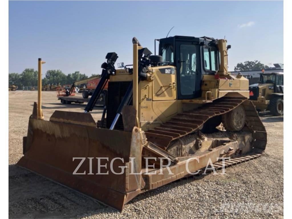 CAT D6T 履带式推土机