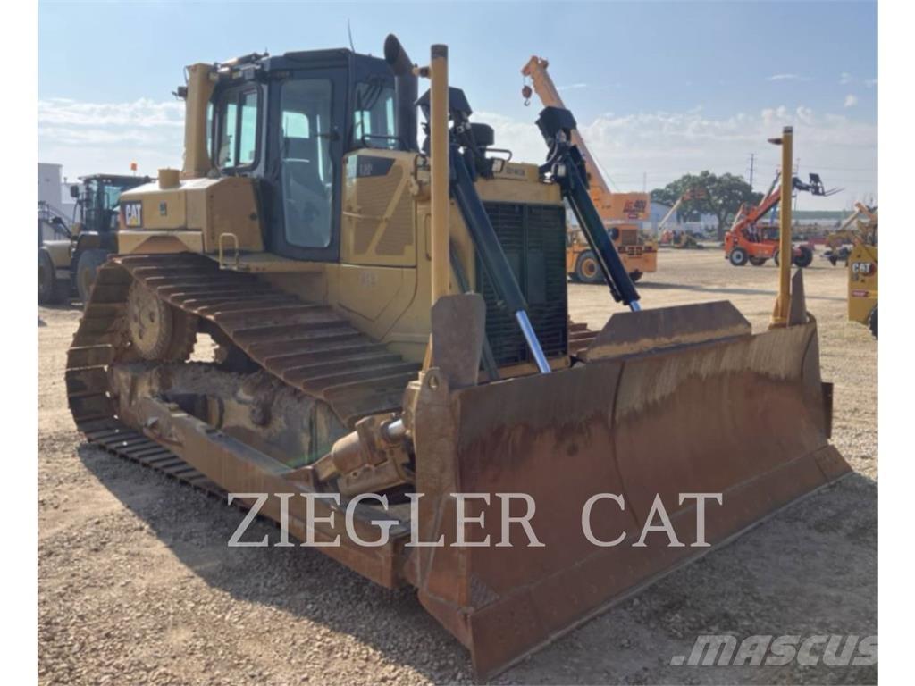 CAT D6T 履带式推土机