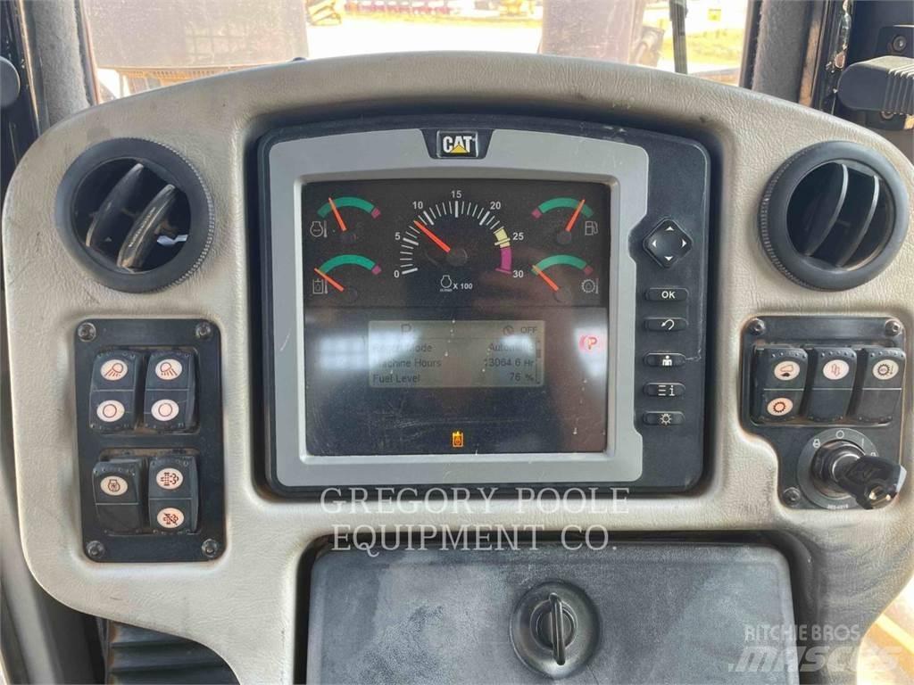CAT D6T 履带式推土机