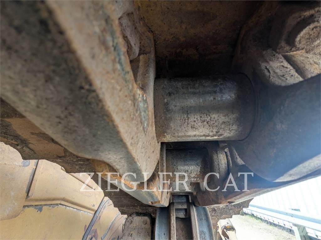 CAT D6T 履带式推土机