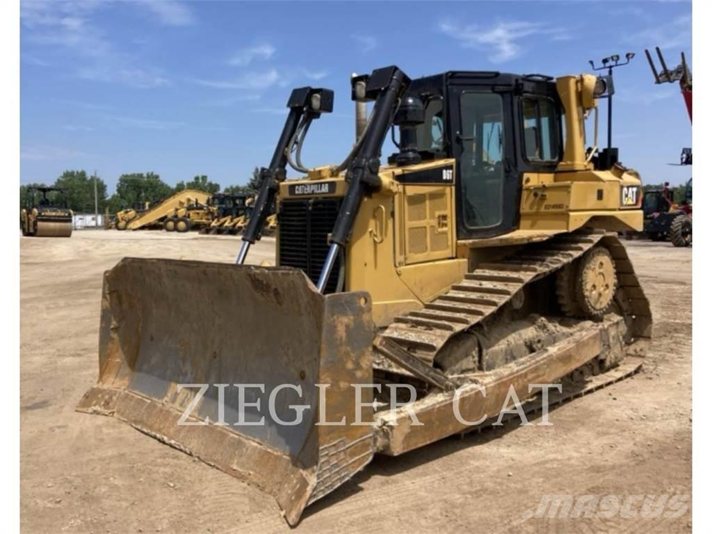 CAT D6T 履带式推土机