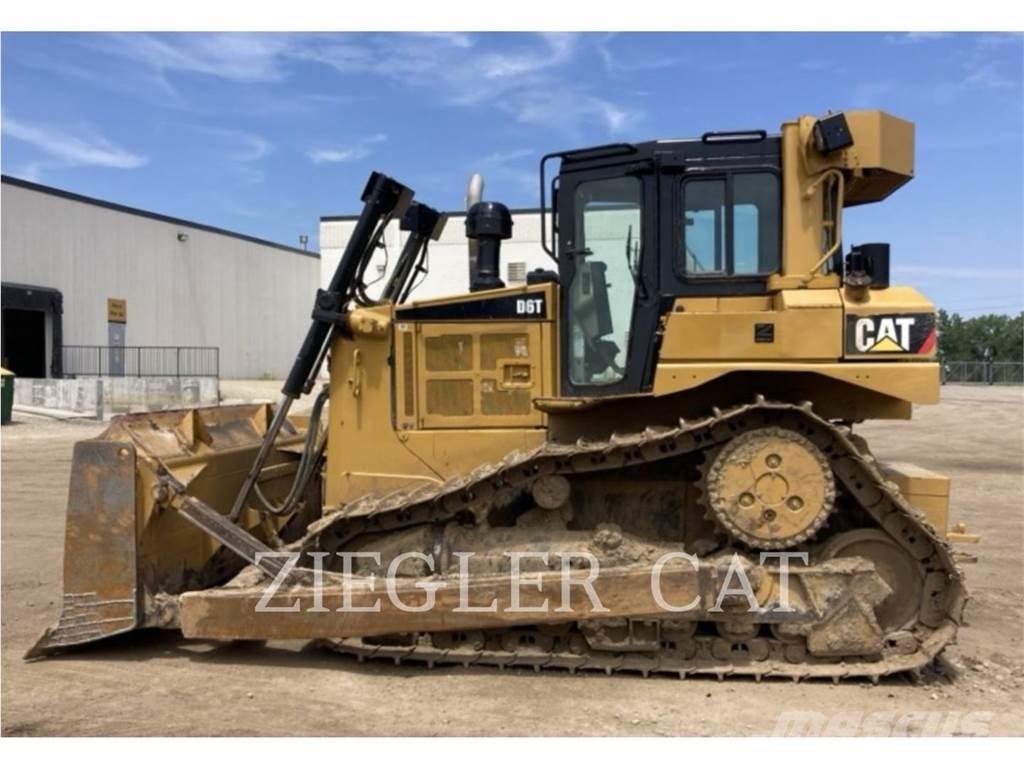 CAT D6T 履带式推土机