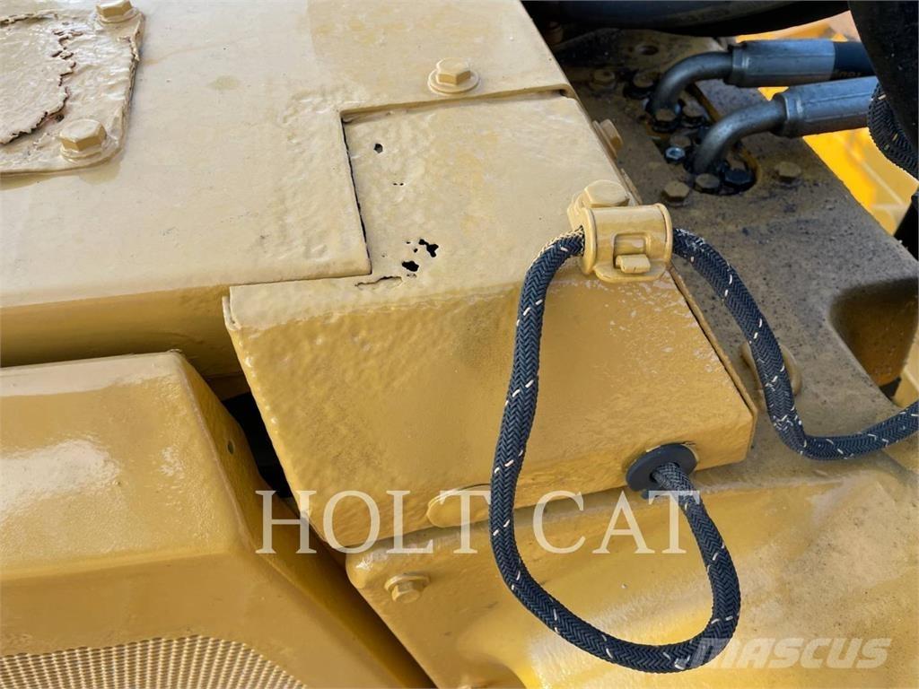 CAT D6T 履带式推土机