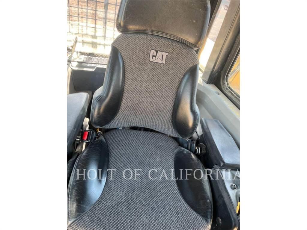 CAT D6T LGP 履带式推土机