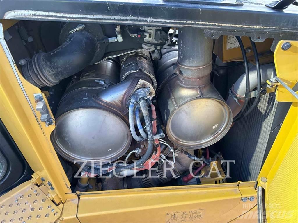 CAT D6XE 履带式推土机