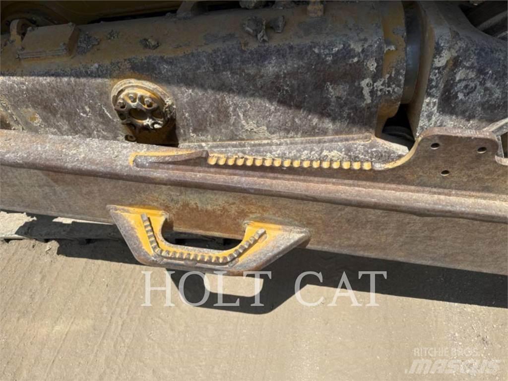 CAT D7 履带式推土机