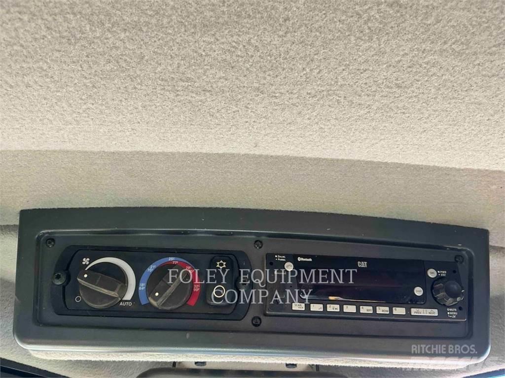 CAT D7-17SUX 履带式推土机