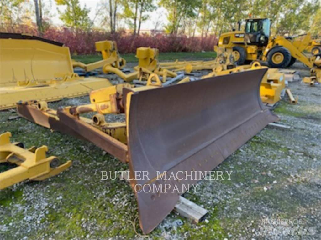 CAT D7 A BLADE 推铲