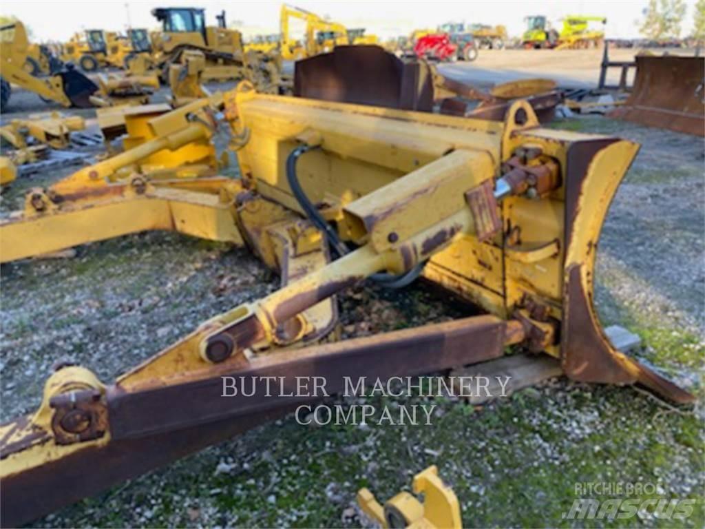 CAT D7 A BLADE 推铲