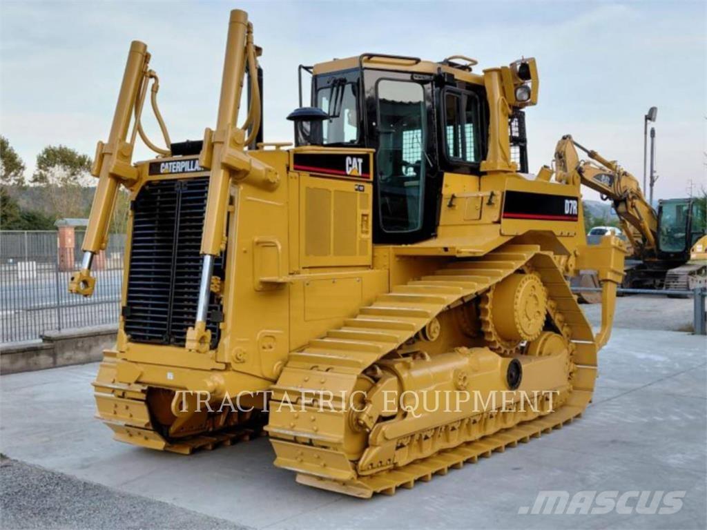 CAT D7RIIXR 履带式推土机